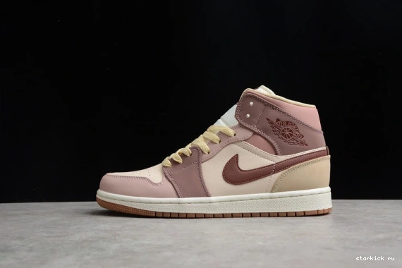 DO7440-821 Smoky (W) Dark Mid  Mauve Pony SE 1 DO7440-821 Jordan 0121